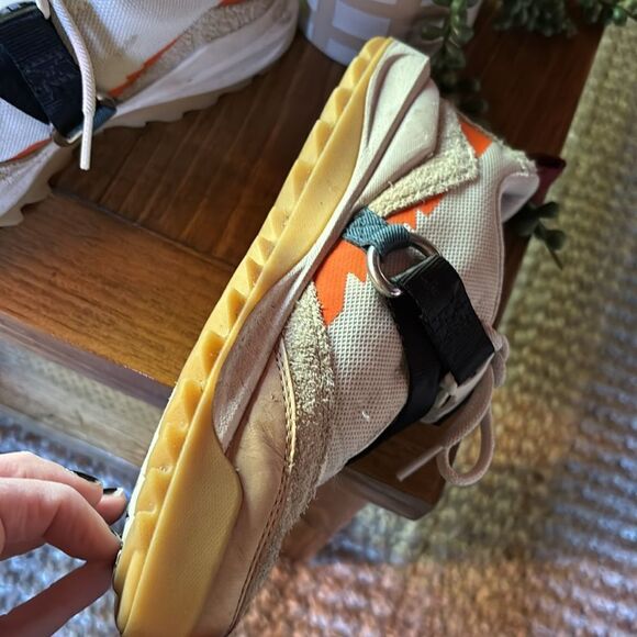 Sorel Buckle Sneakers - Picture 8 of 17